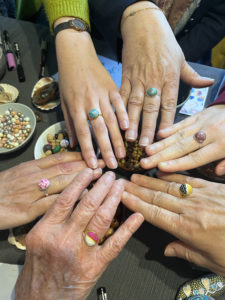 Atelier bijoux bois